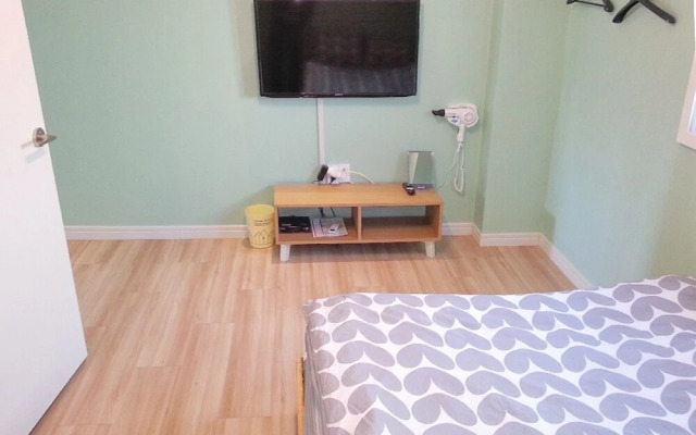 Tongyeong With Guest House