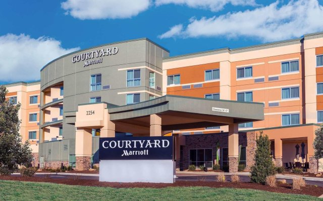 Courtyard by Marriott Somerset