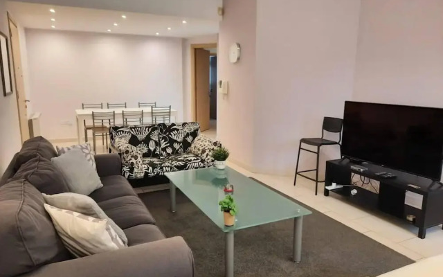 Lovely 3 Bedroom Apartment in Nicosia Center