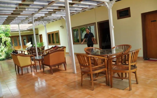 Pandanaran Budget Hotel