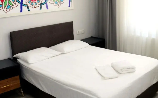 Ares Hotel