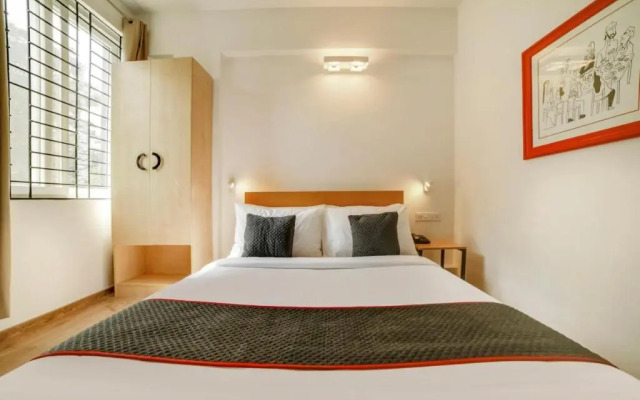 OYO Townhouse 361 Sarvar Hospitality
