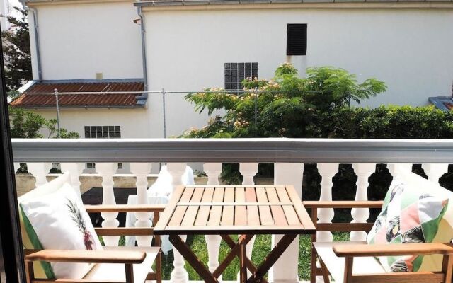 Villa Lotus