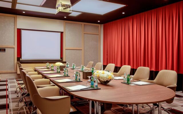 Capital Centre Arjaan by Rotana