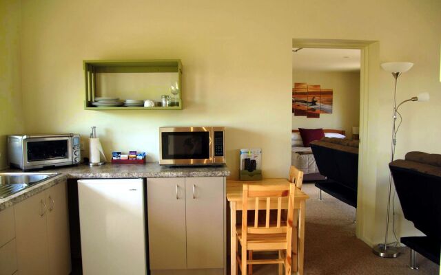 Longbourne Lodge