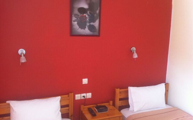 Villa Astrikas Hotel