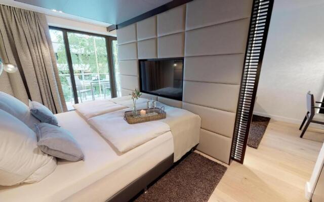 White Pearl Apartment 2.10