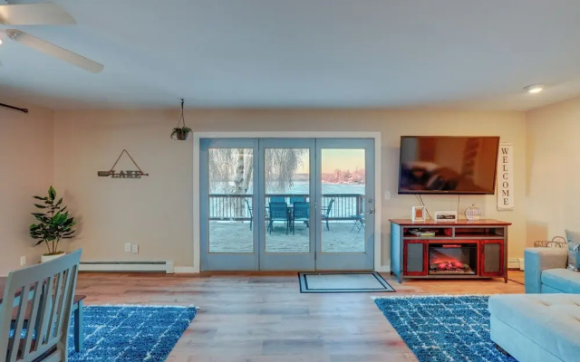 Lakefront Fairbanks Home w/ Private Beach!