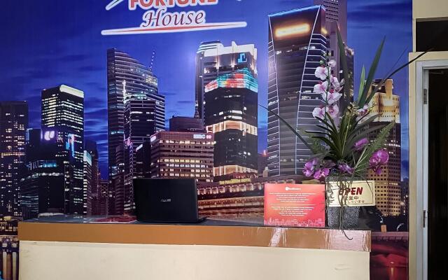 RedDoorz @ Jalan Morotai Lampung