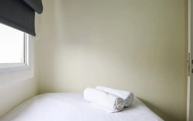 Simply 2Br Apartment At Parahyangan Residence