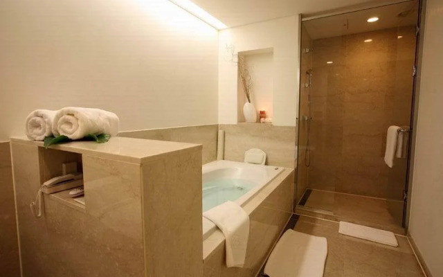 Suites Hotel Jeju
