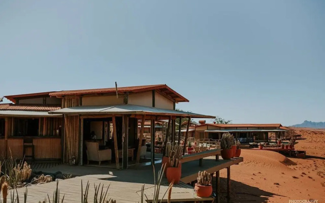 Dune Camp
