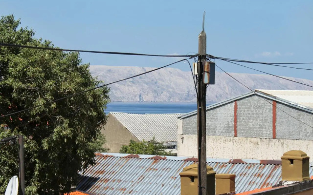 Apartments with a parking space Senj - 5572
