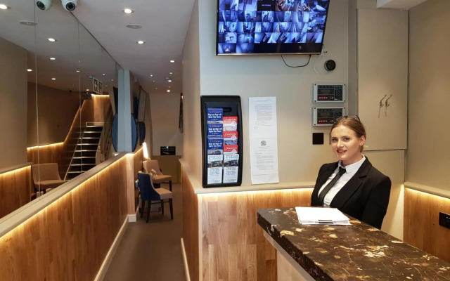 Ascot Hyde Park Hotel