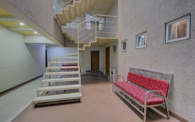 OYO 24981 Hotel Ashwamedh Residency