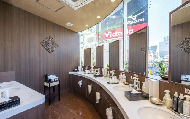 Anshin Oyado Shinjuku - Caters to Men
