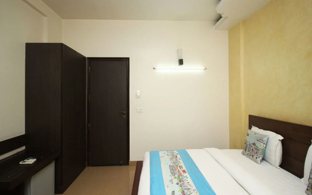 Hotel Good Care by OYO Rooms