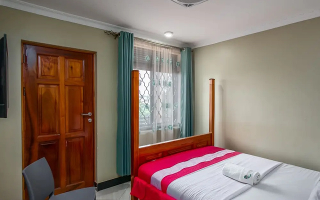 Palm Gardens and Guest House