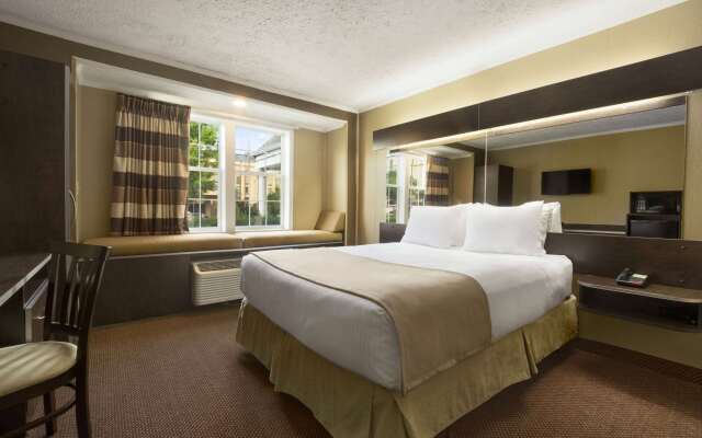 Microtel Inn & Suites by Wyndham Columbia/Fort Jackson N