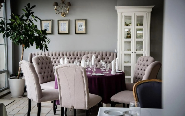 Riviera Resort Modlin Airport