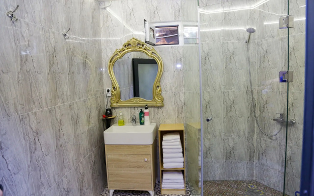 Hotel Hon Saroy