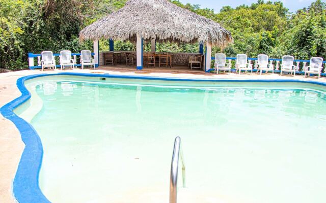 Haley's Paradise at Blue Hole