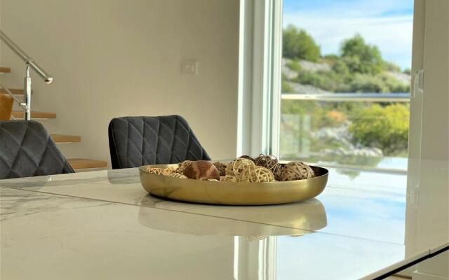 Villa M - Your business & holiday apartment in Sibenik