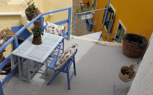 Emmantina Houses