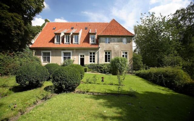 ZI Ferdinand mit Rosengartenblick