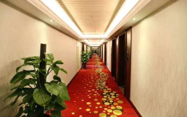 Donghua Hotel Bazhong