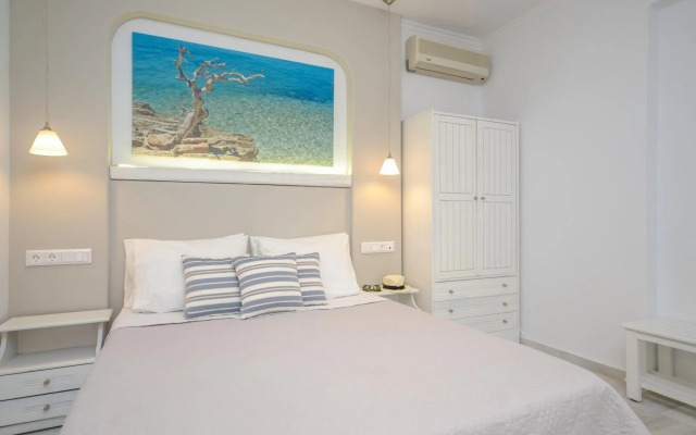 Birikos Hotel & Suites