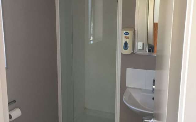 Manukau City Lodge