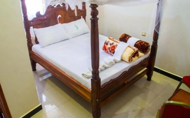 Emirate Hotel