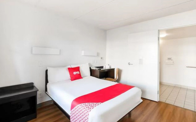 OYO Hotel Houston Katy Freeway