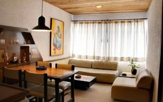Suites Real 85