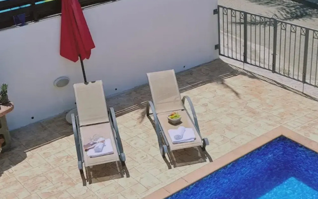 51 PER - Sunny Bay Villa