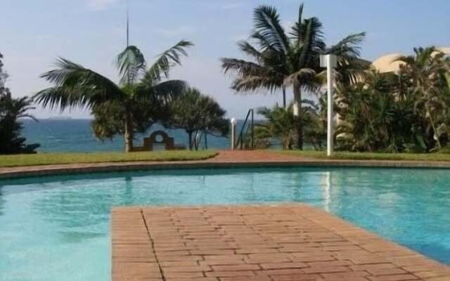 16 Mallorca Umdloti beach front Magic