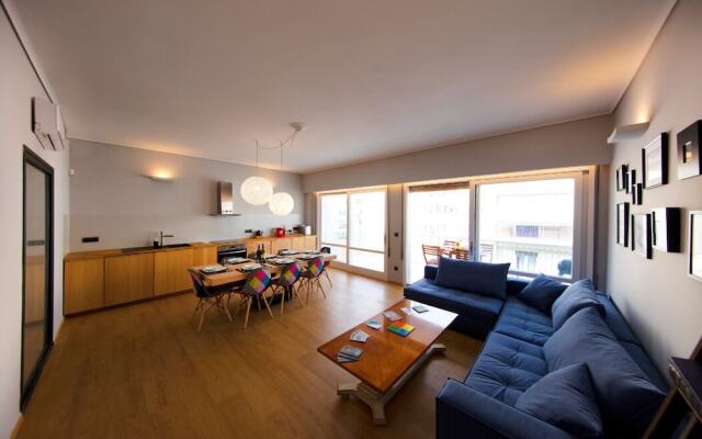 Heyden Entire Super Modern Minimal Flat