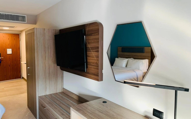 Holiday Inn Express Guadalajara Vallarta Poniente by IHG