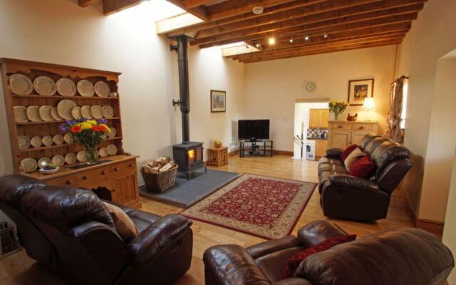 Holiday Home Pen Y Coed