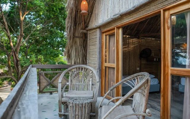 La Playita Hotel