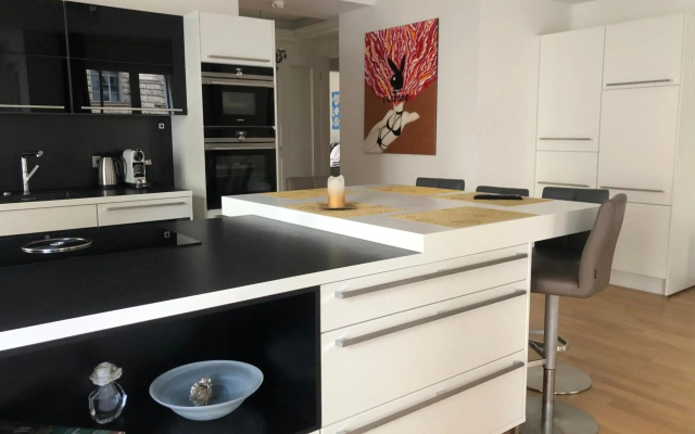 Luxury 145 m2 Apartment with Terrace