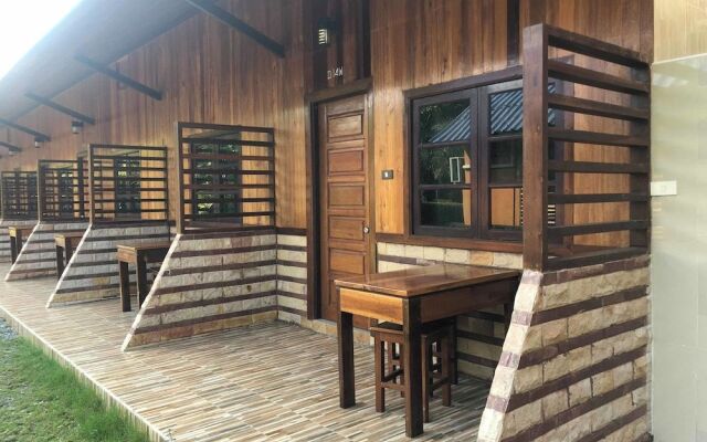 Hadson Resort