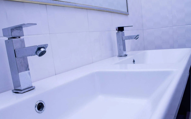Accra Luxury Lodge