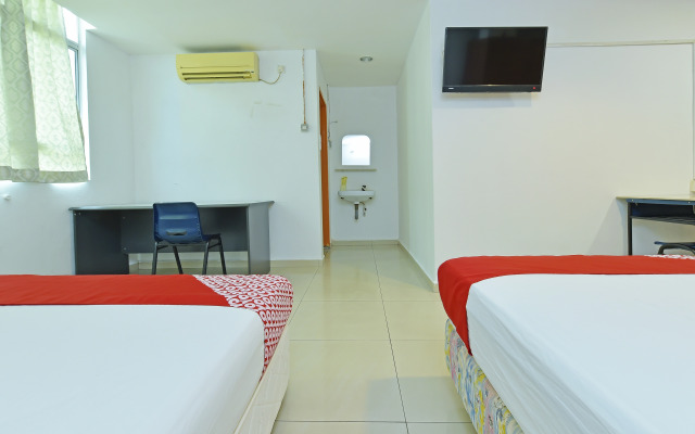 Super OYO 90494 Sam Huat Hotel