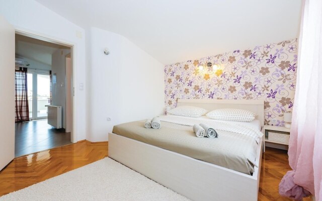 Beautiful Home in Sibenik With Wifi and 3 Bedrooms