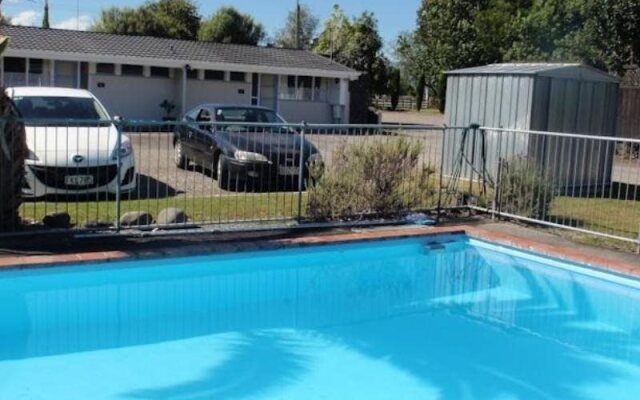 Mountain View Motel, Levin