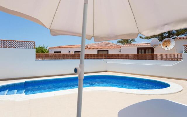 CASA BRANSFORD, Excellent, Sunny House with Private Heated Pool