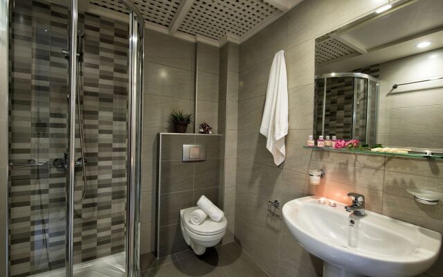 Mary Hotel & Mary Royal Suites