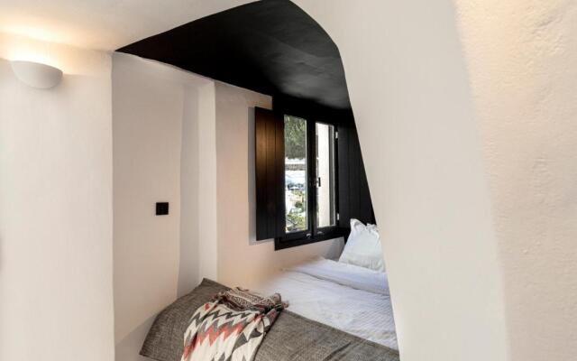 Pearl of Caldera Oia Boutique Hotel